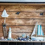 4 Person In Vaeggerlose Bøtø By