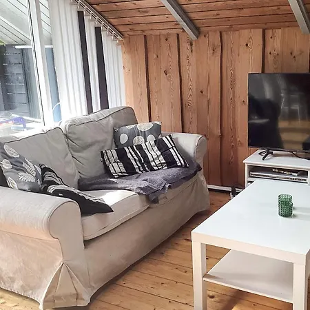 4 Person In Vaeggerlose *