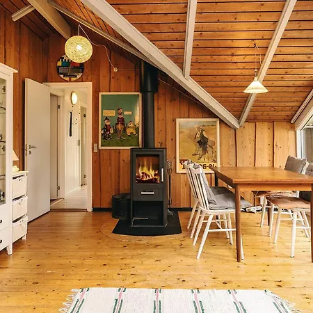Semesterbostad 4 Person In Vaeggerlose Bøtø By