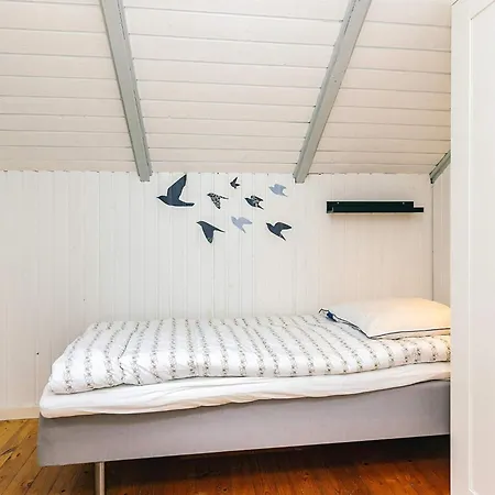 Ferienhaus 4 Person In Vaeggerlose